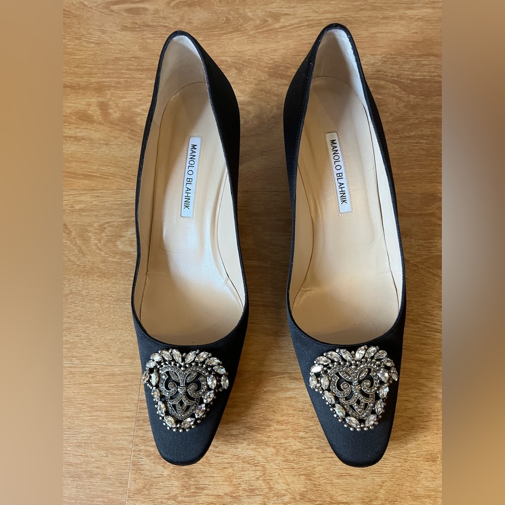 Manolo Blahnik embellished satin pumps